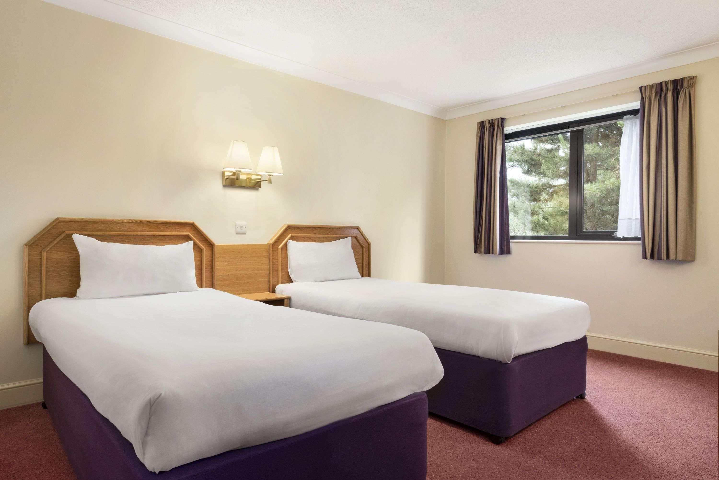 Days Inn Στάφορντ Εξωτερικό φωτογραφία