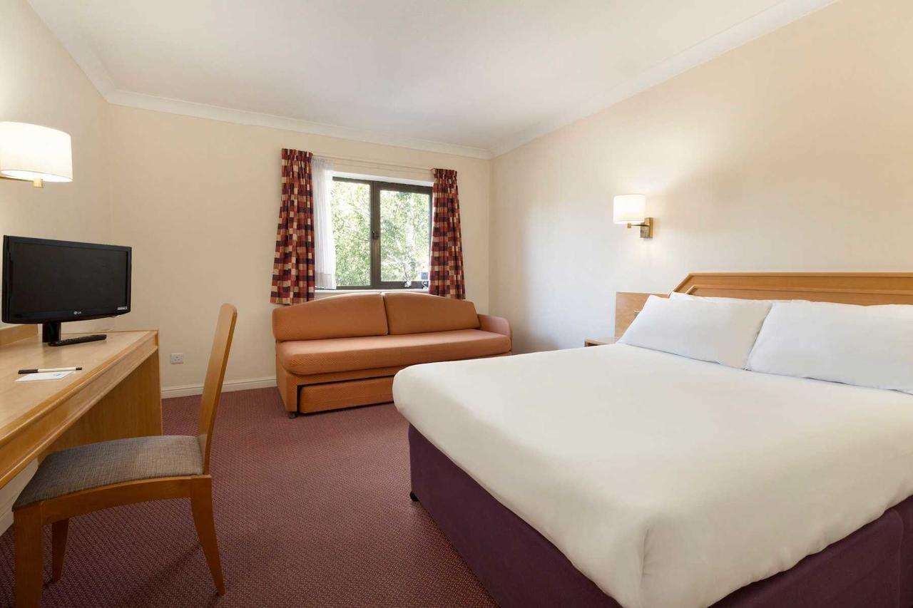 Days Inn Στάφορντ Εξωτερικό φωτογραφία